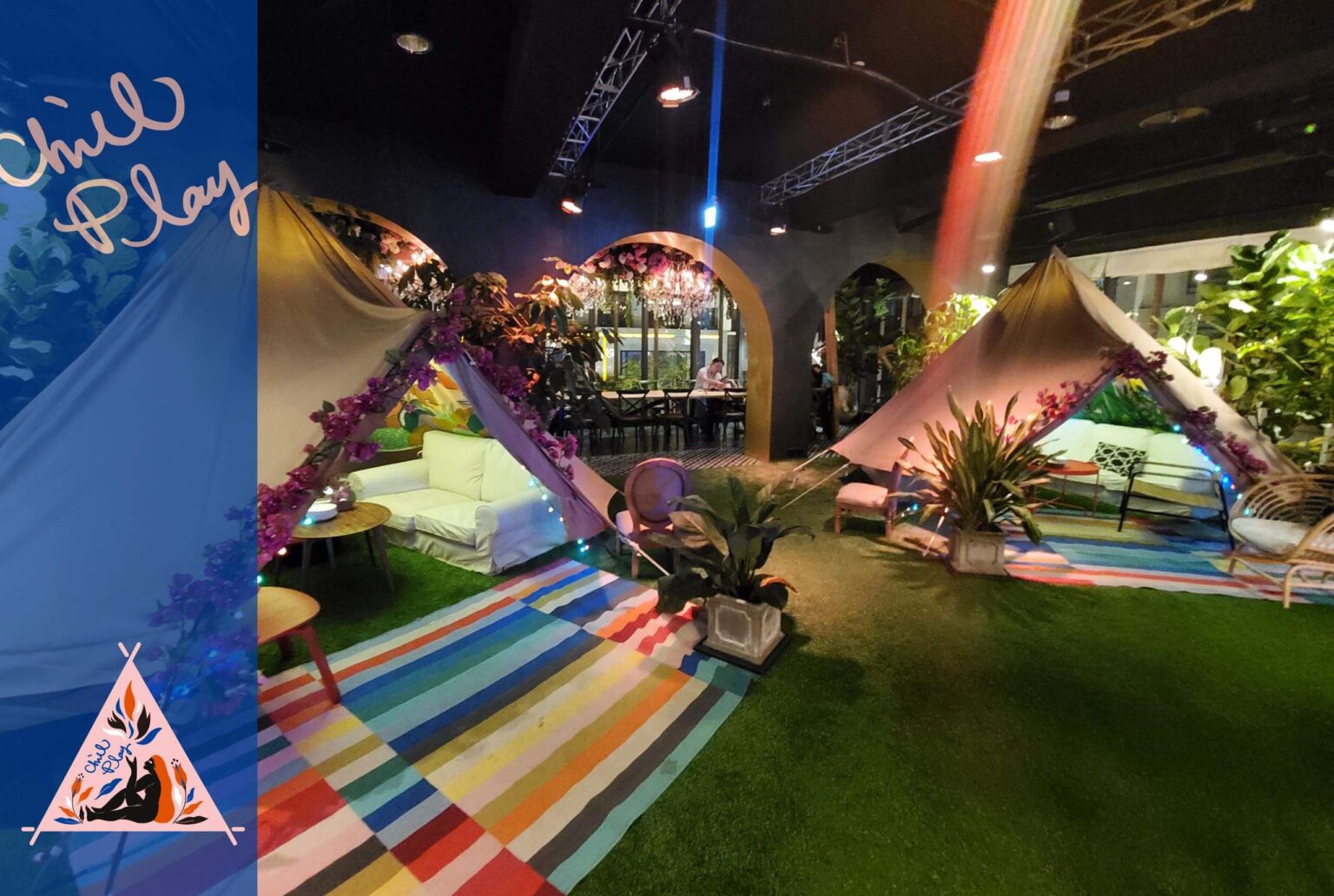 台中蔦屋書店Chill Play去憂不累店內裝潢，帳篷餐酒館，都市叢林 Lounge 品牌規劃/平面設計 Visual Design/Branding/Visual Identity