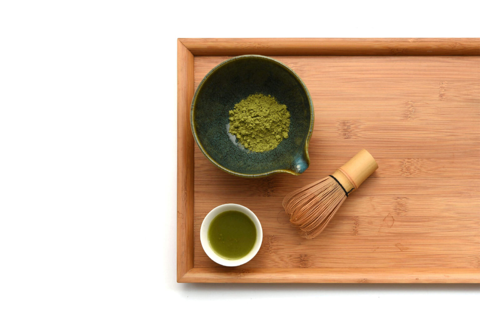 花蓮茶品牌舞間茶心品牌識別，使用茶葉的型、色作為包裝設計/平面設計，抹茶茶粉