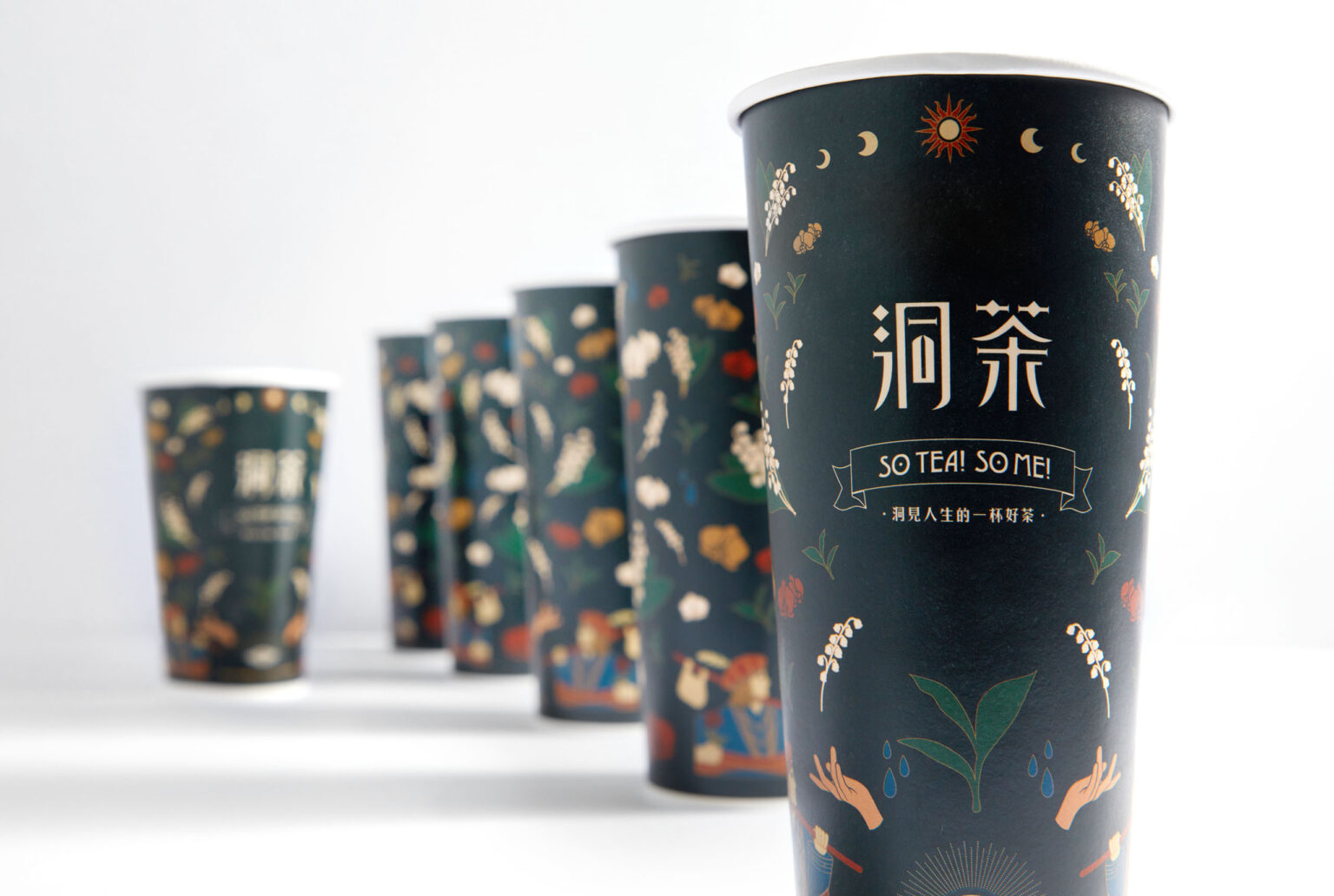 品牌設計/手搖飲包裝設計/平面設計/塔羅手搖飲/愚者的包袱/每日占卜/星座能量補給/洞茶/BrandDesign/PackageDesgin/GraphicDesign/Tarot/Dongteatarot